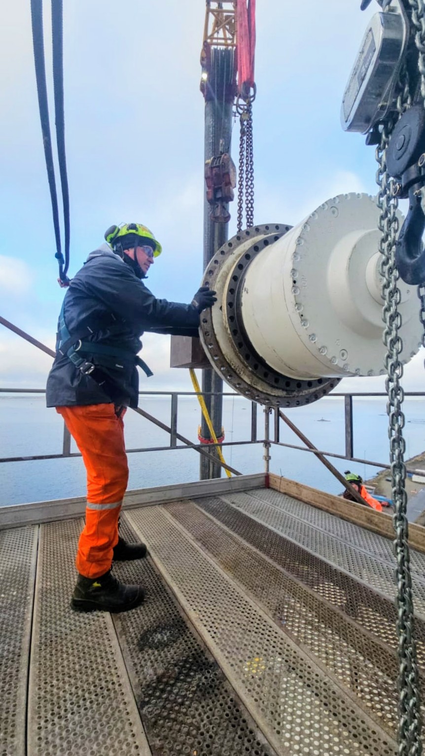 Gearbox replacement — Wind Keeper