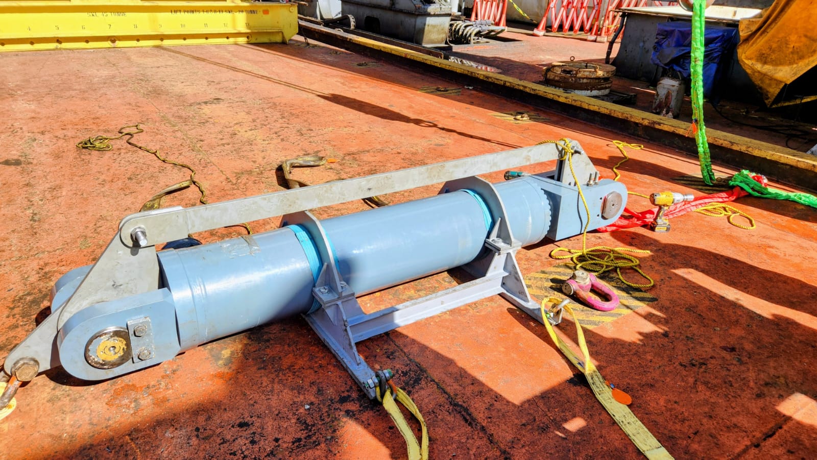 Line-up cylinder replacement — Seven Rio